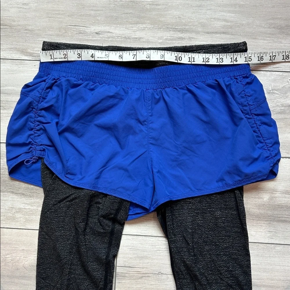 Athleta Go Getter 2-in-1 Knicker Shorts Over Capri leggings size medium